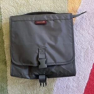 TAUCK Men's Toiletry Bag